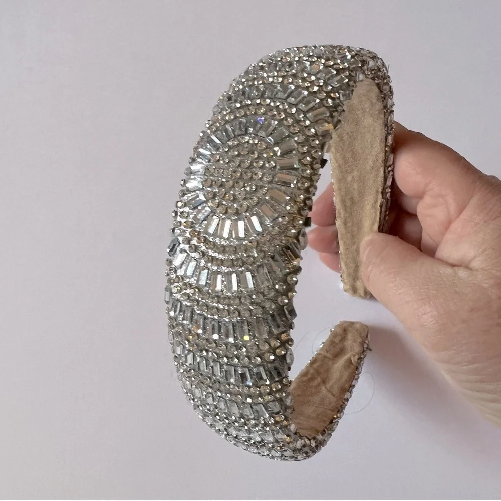 NORDSTROM CRYSTAL ENCRUSTED HEADBAND SILVER/CLEAR CRYSTALS  NWOT